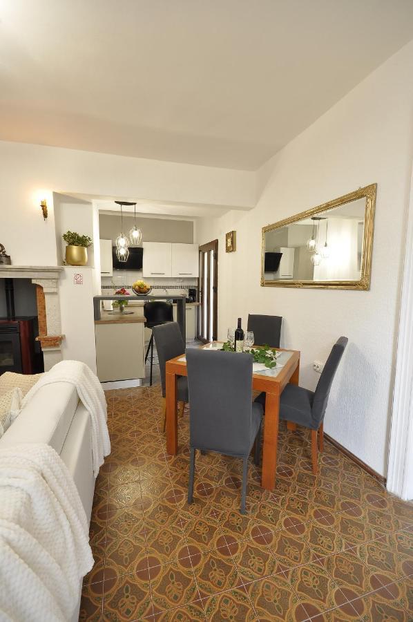 Bakita Apartment Rijeka Bagian luar foto